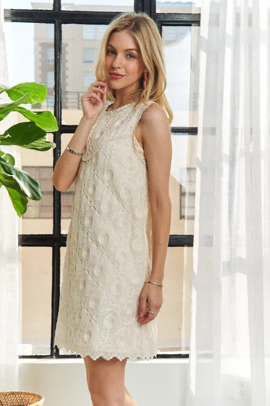 Applique Sleeveless Shift Dress
