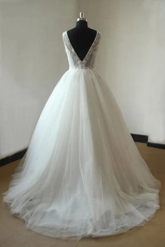 Bridelily Graceful Appliques Tulle A-line Wedding Dress