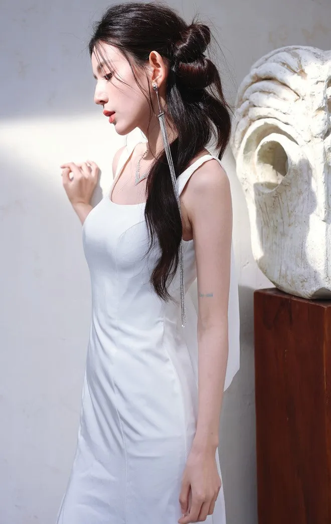 DOLLY Luxury White Graceful Sleeveless Square Collar Wedding Dress-MARY