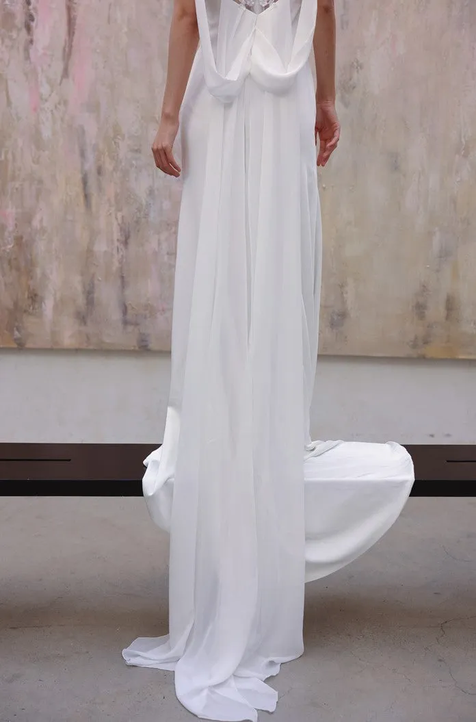 DOLLY Luxury White Graceful Sleeveless Square Collar Wedding Dress-MARY