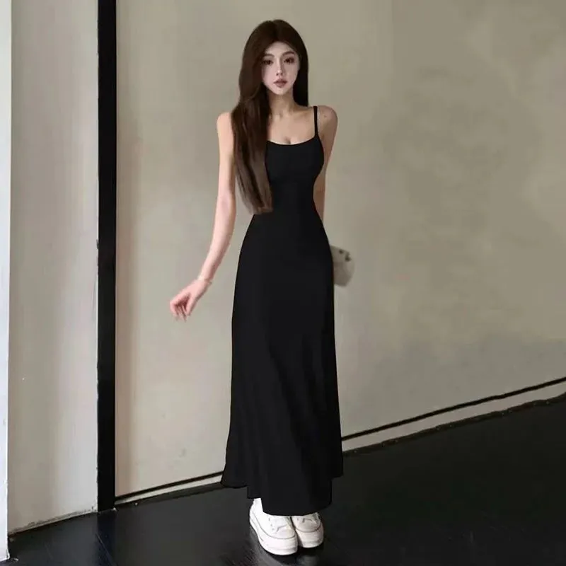 Elowen - Elegant Off-Shoulder Maxi Dress for Women
