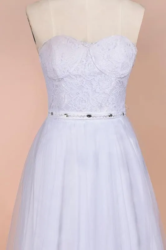 Graceful Strapless Tulle Lace A-line Wedding Dress