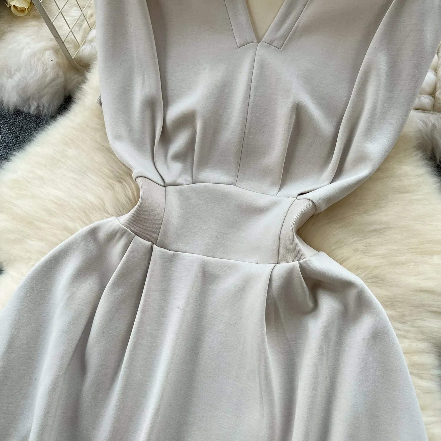 High-end Waist-slimming Sleeveless Dress
