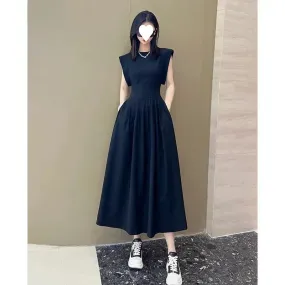 Lorena - Elegant Sleeveless Black Dress for Women