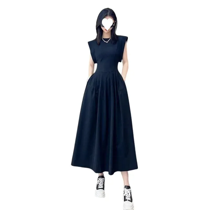 Lorena - Elegant Sleeveless Black Dress for Women