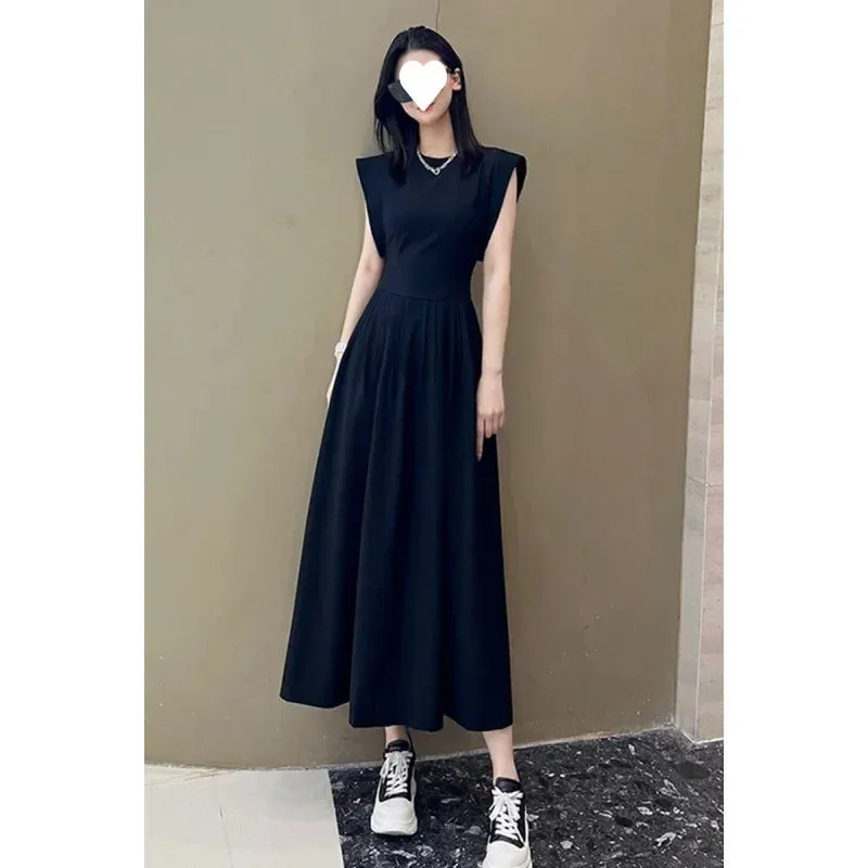 Lorena - Elegant Sleeveless Black Dress for Women