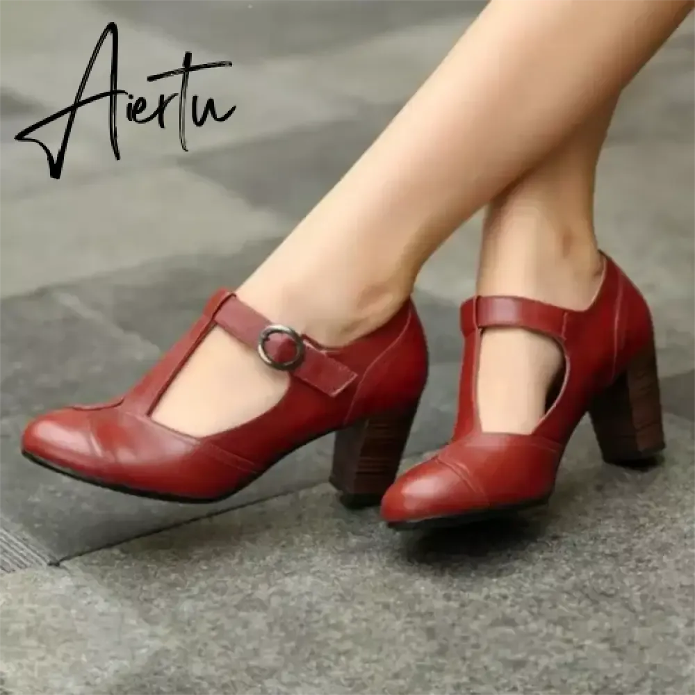 Retro Women's PU High Heels Pointed Buckle Comfortable Sandals Classic Elegant Women's Trend Casual All-match Single Shoes