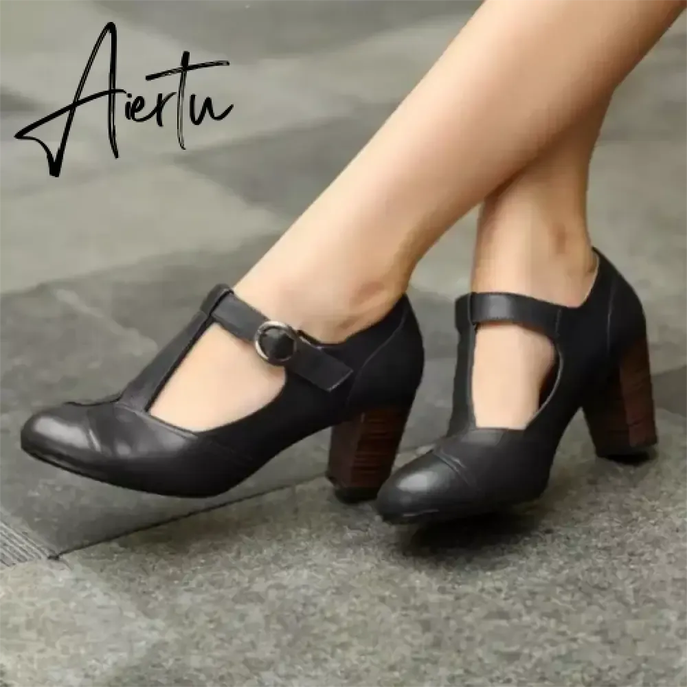 Retro Women's PU High Heels Pointed Buckle Comfortable Sandals Classic Elegant Women's Trend Casual All-match Single Shoes