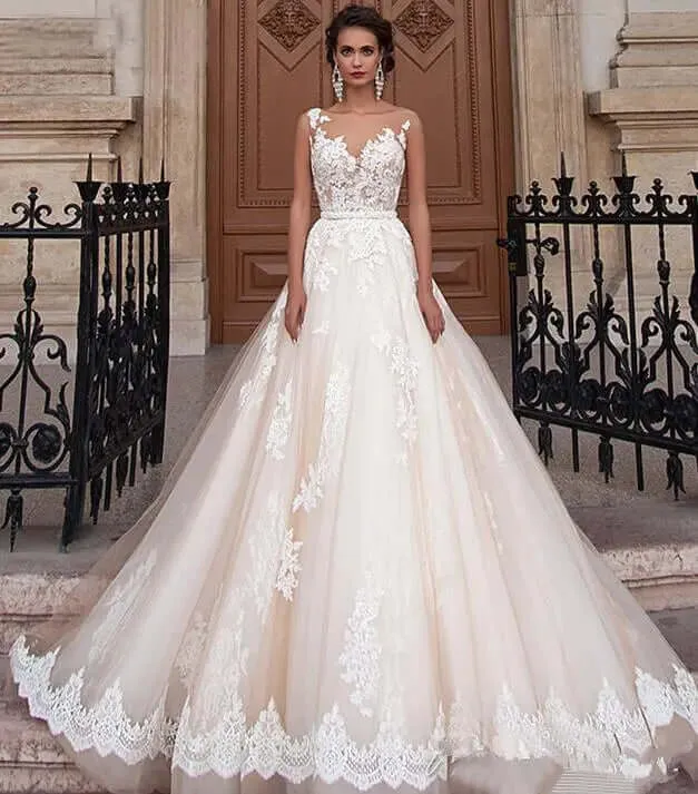 wedding dresses Bride Shoulders Waist Slimming Lace Trailing Wedding Dress